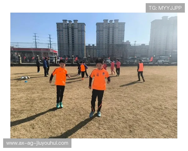 天山训练营:培养足球新星的摇篮,打造未来足球的梦想平台
